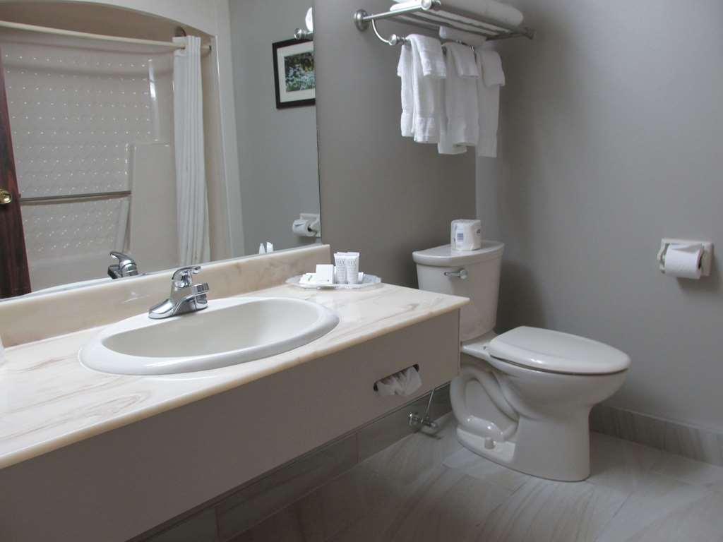 The Fredericton Inn Luaran gambar